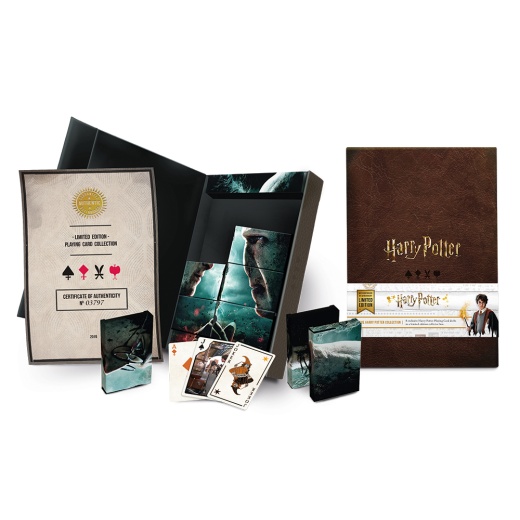Playing Cards Harry Potter Collector Set ryhmässä SEURAPELIT / Pokeri & kasino / Design @ Spelexperten (108174997b)