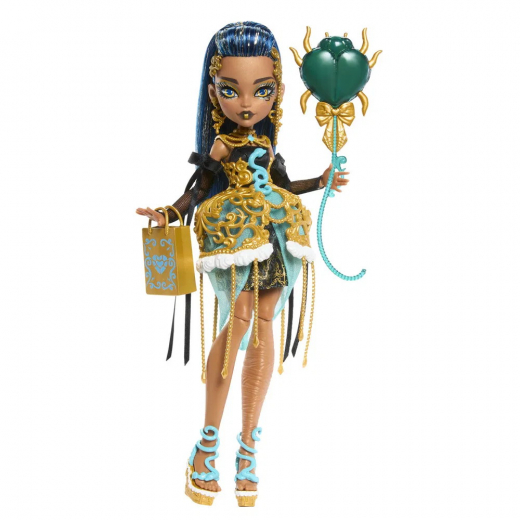 Monster High Scary Sweet Birthday Cleo ryhmässä LELUT / Figuurit ja leikkisarjat / Monster High @ Spelexperten (218-2562)