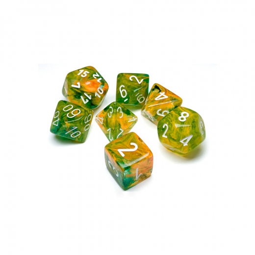 Dice Set 7 Nebula Spring/White Luminary ryhmässä SEURAPELIT @ Spelexperten (CHX27555)