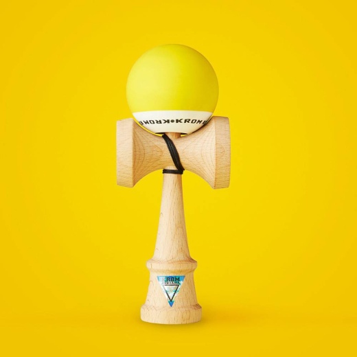 KROM POP - Yellow ryhmässä LELUT / Kendama / KROM @ Spelexperten (KPOP-08)