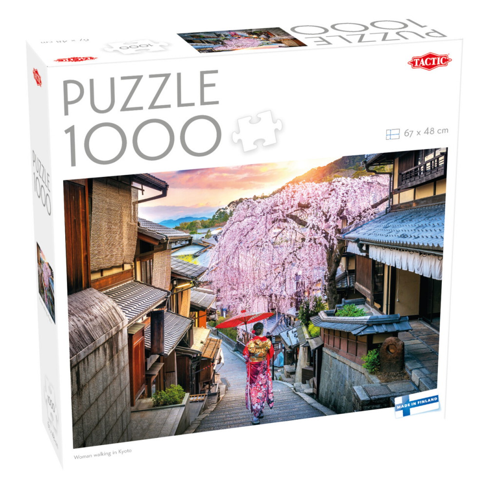 Tactic Palapeli: Woman walking in Kyoto 1000 Palaa