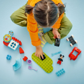 LEGO Duplo - Mikki Hiiren kerhotalo ja auto LEGO Duplo - Mikki Hiiren kerhotalo ja auto