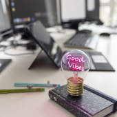 Bulb Fiction - Good Vibes Bulb Fiction - Good Vibes