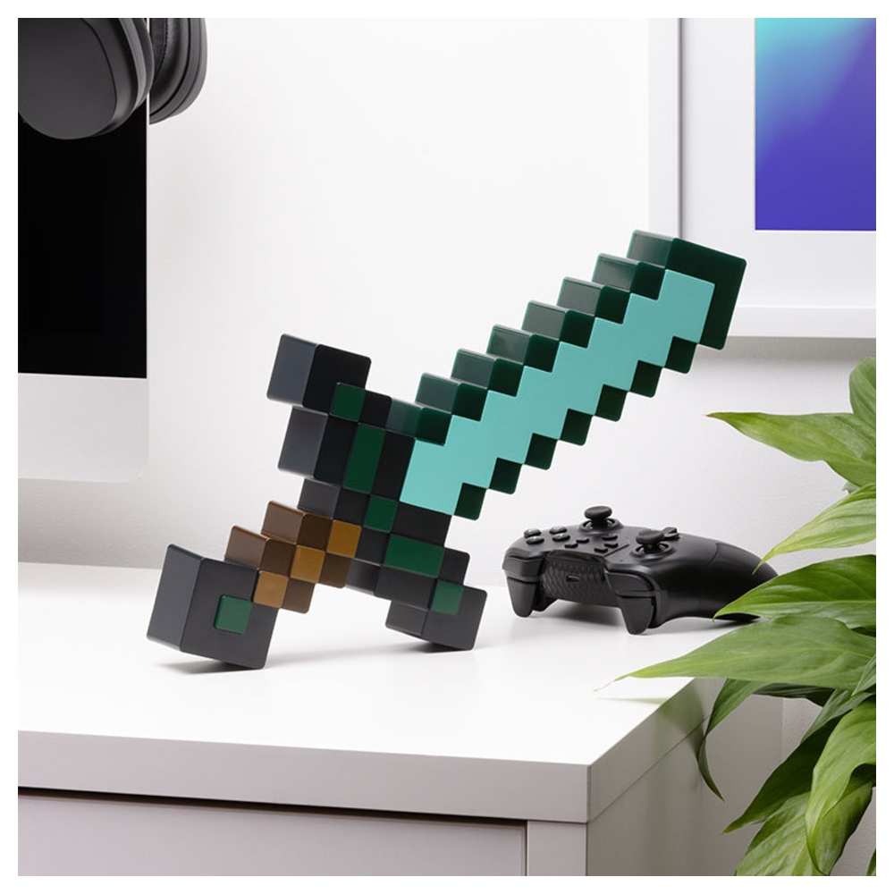Minecraft Valaisin Diamond Sword 40 cm