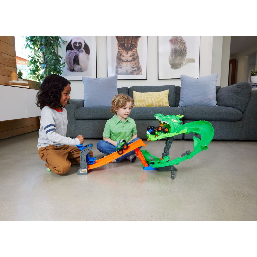 Hot Wheels Dragon Demolition