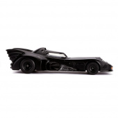Batman-figuuri vuoden 1989 Batmobilen kanssa 1:32 Batman-figuuri vuoden 1989 Batmobilen kanssa 1:32