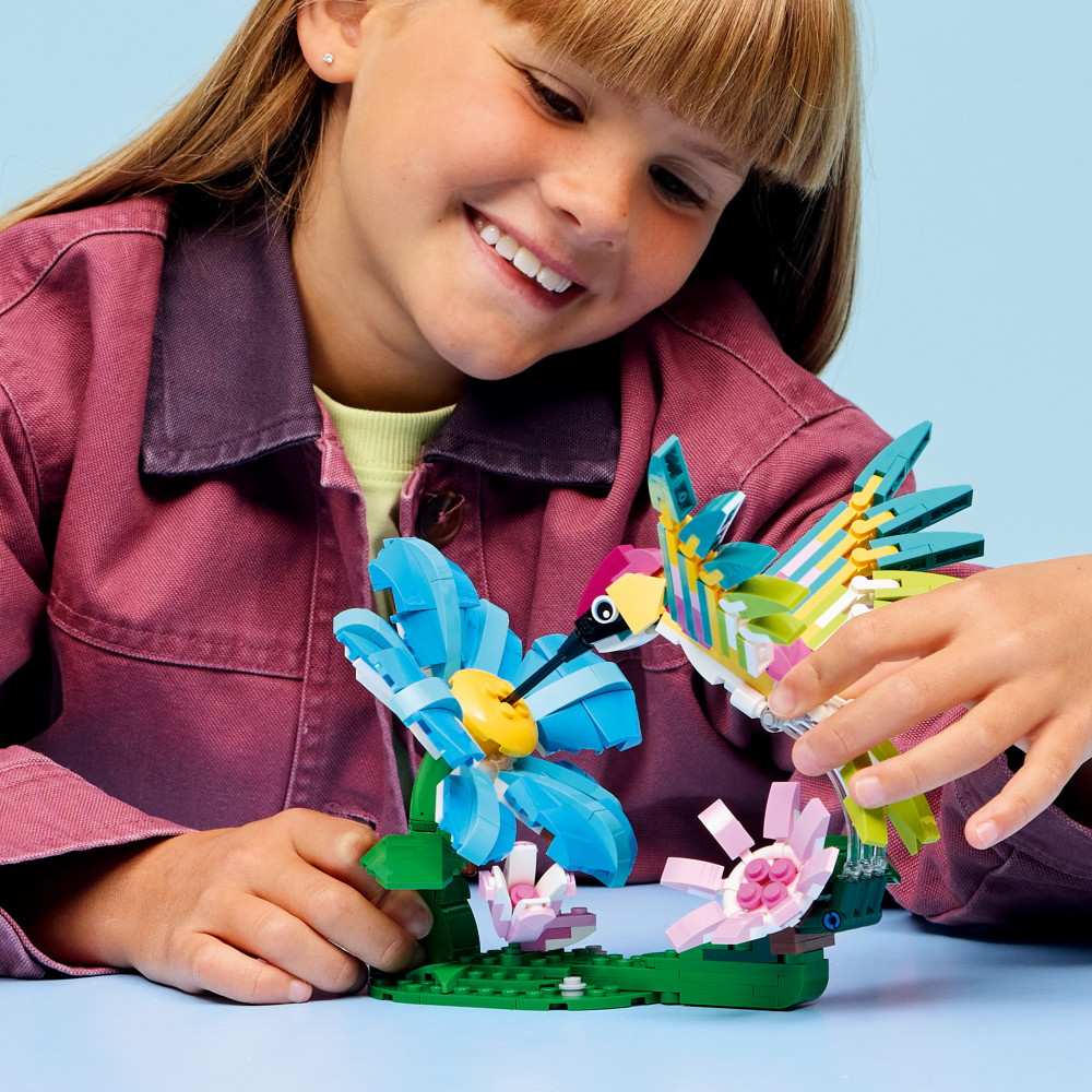 LEGO Creator - Villieläimet: Värikäs Kolibri