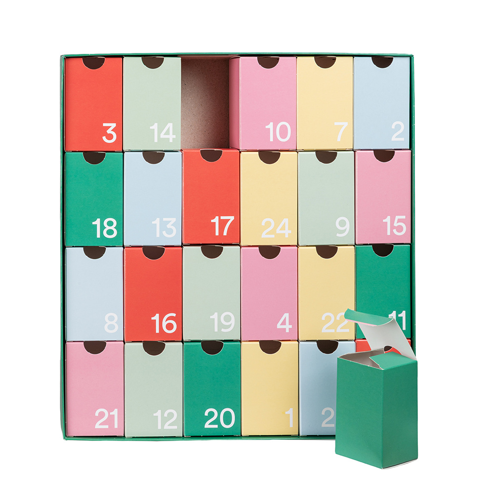 Peliko Palapelijoulukalenteri - Mauri Kunnas 24 x 42 Palaa