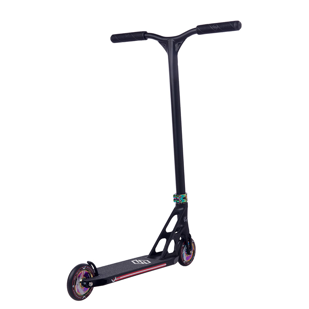 Striker BGSeakk - Black/Rainbow