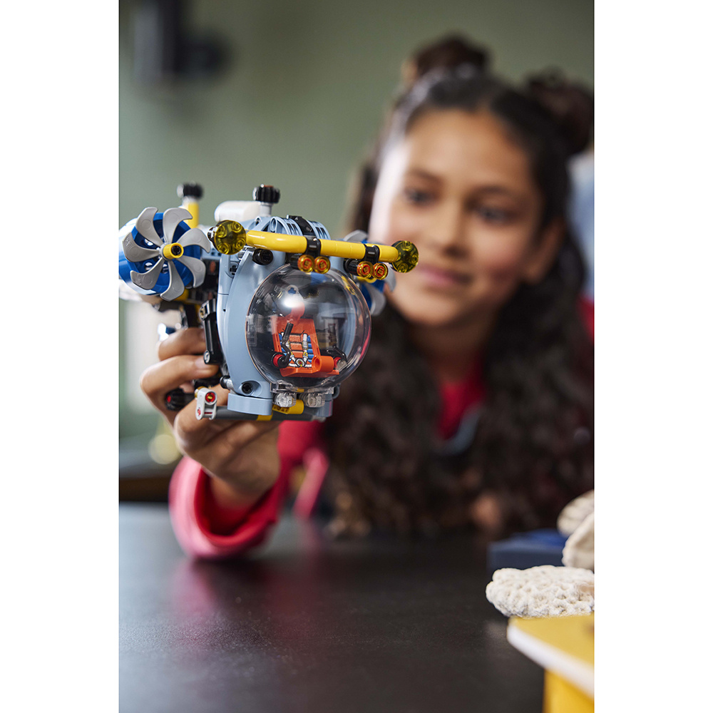 LEGO Technic - Syvänmeren tutkimussukellusvene