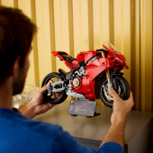 LEGO Technic - Ducati Panigale V4 S ‑moottoripyörä LEGO Technic - Ducati Panigale V4 S ‑moottoripyörä