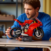 LEGO Technic - Ducati Panigale V4 S ‑moottoripyörä LEGO Technic - Ducati Panigale V4 S ‑moottoripyörä