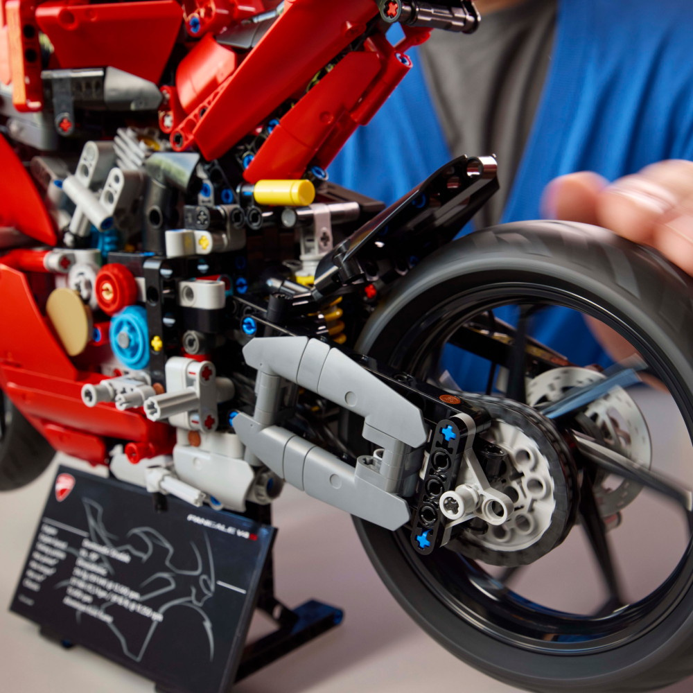 LEGO Technic - Ducati Panigale V4 S ‑moottoripyörä