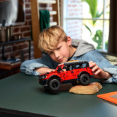LEGO Technic - Ford Bronco ‑maasturi LEGO Technic - Ford Bronco ‑maasturi