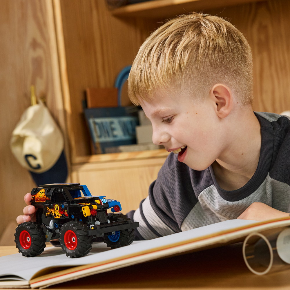 LEGO Technic - Monster Jam Grave Digger Tuli Ja Jää