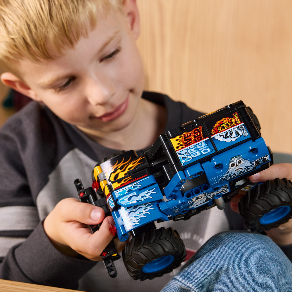 LEGO Technic - Monster Jam Grave Digger Tuli Ja Jää
