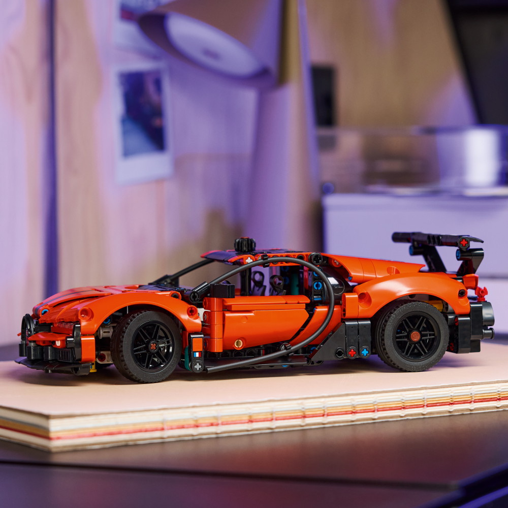 LEGO Technic - Bugatti Chiron Pur Sport ‑hyperauto