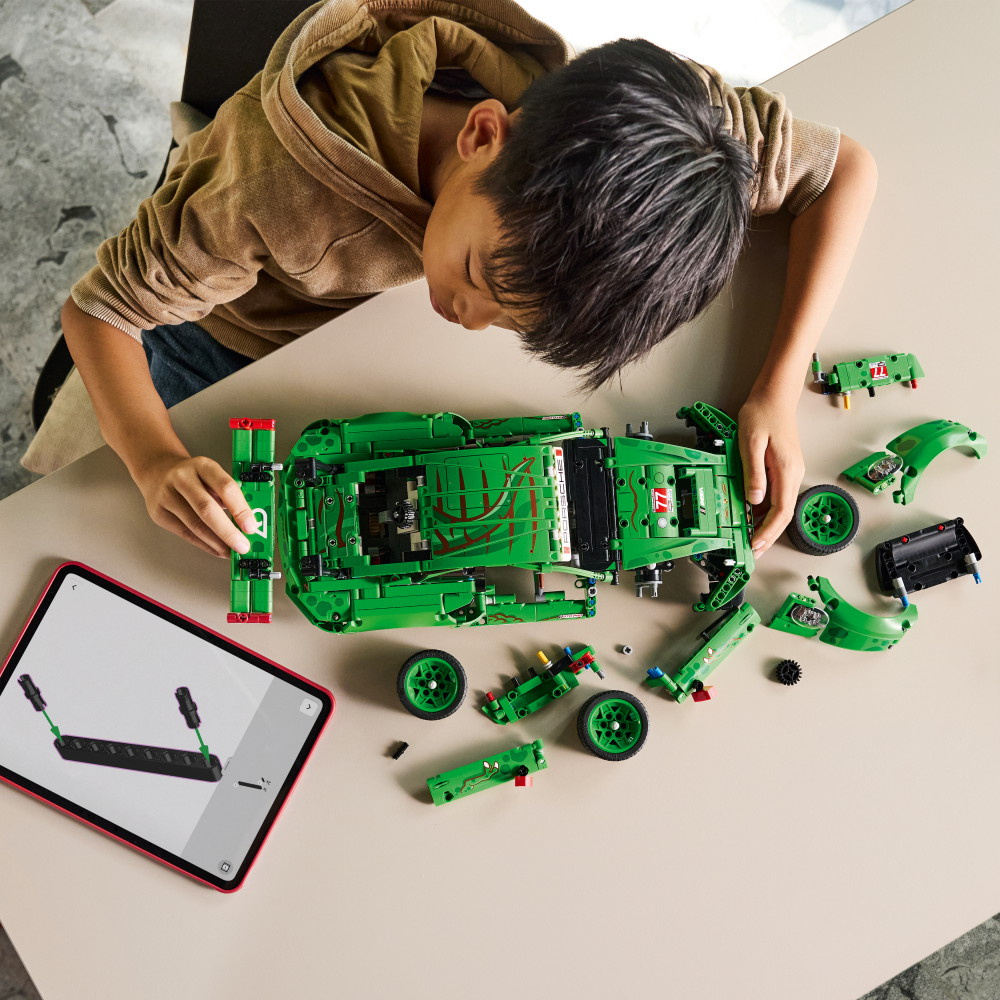 LEGO Technic - Porsche 911 GT3 R REXY AO Racing ‑auto