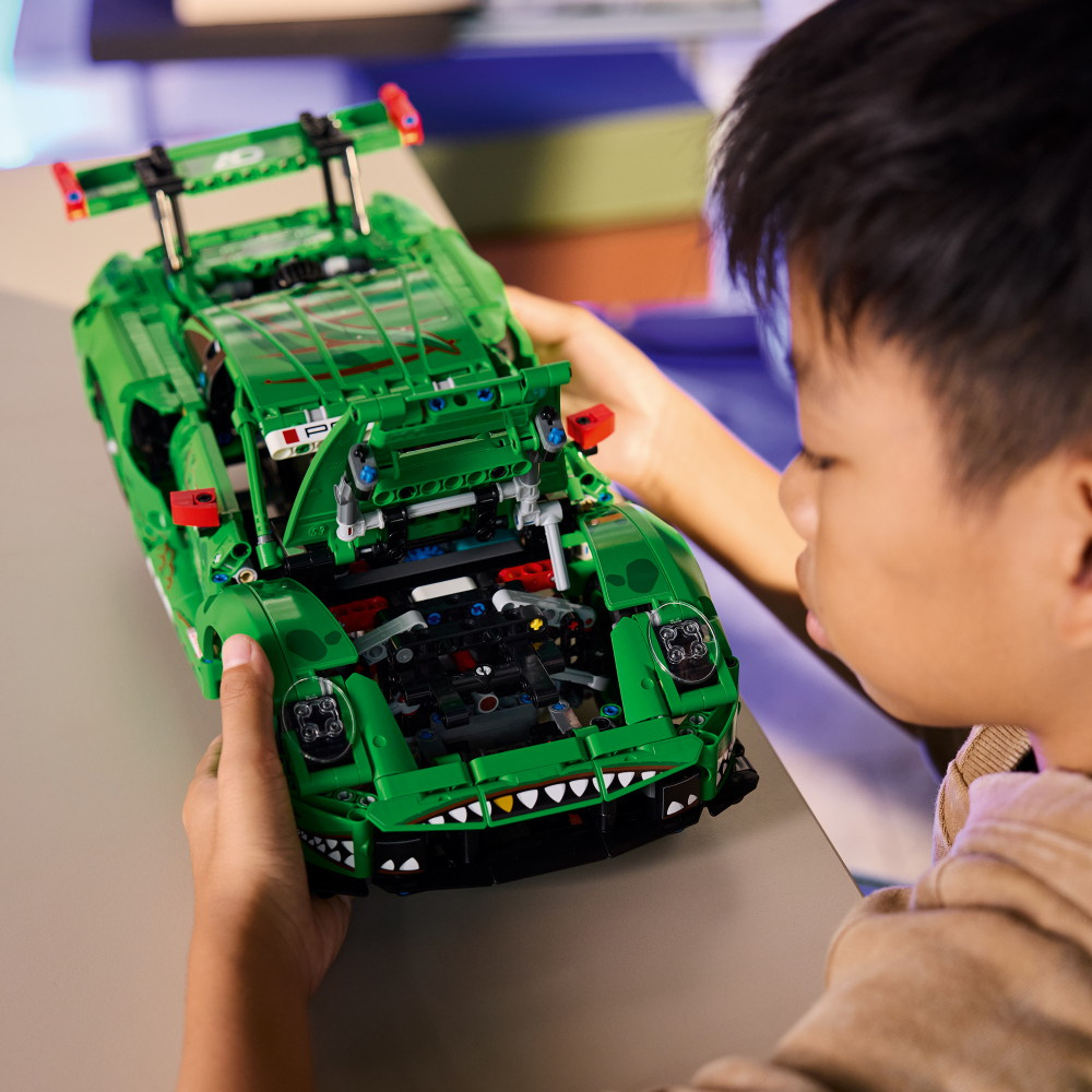 LEGO Technic - Porsche 911 GT3 R REXY AO Racing ‑auto