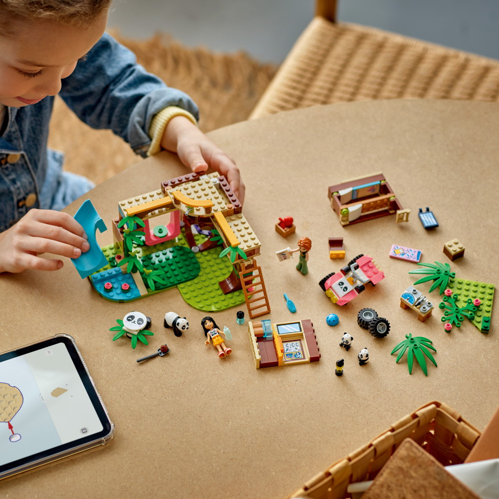 LEGO Friends - Pandahoitola