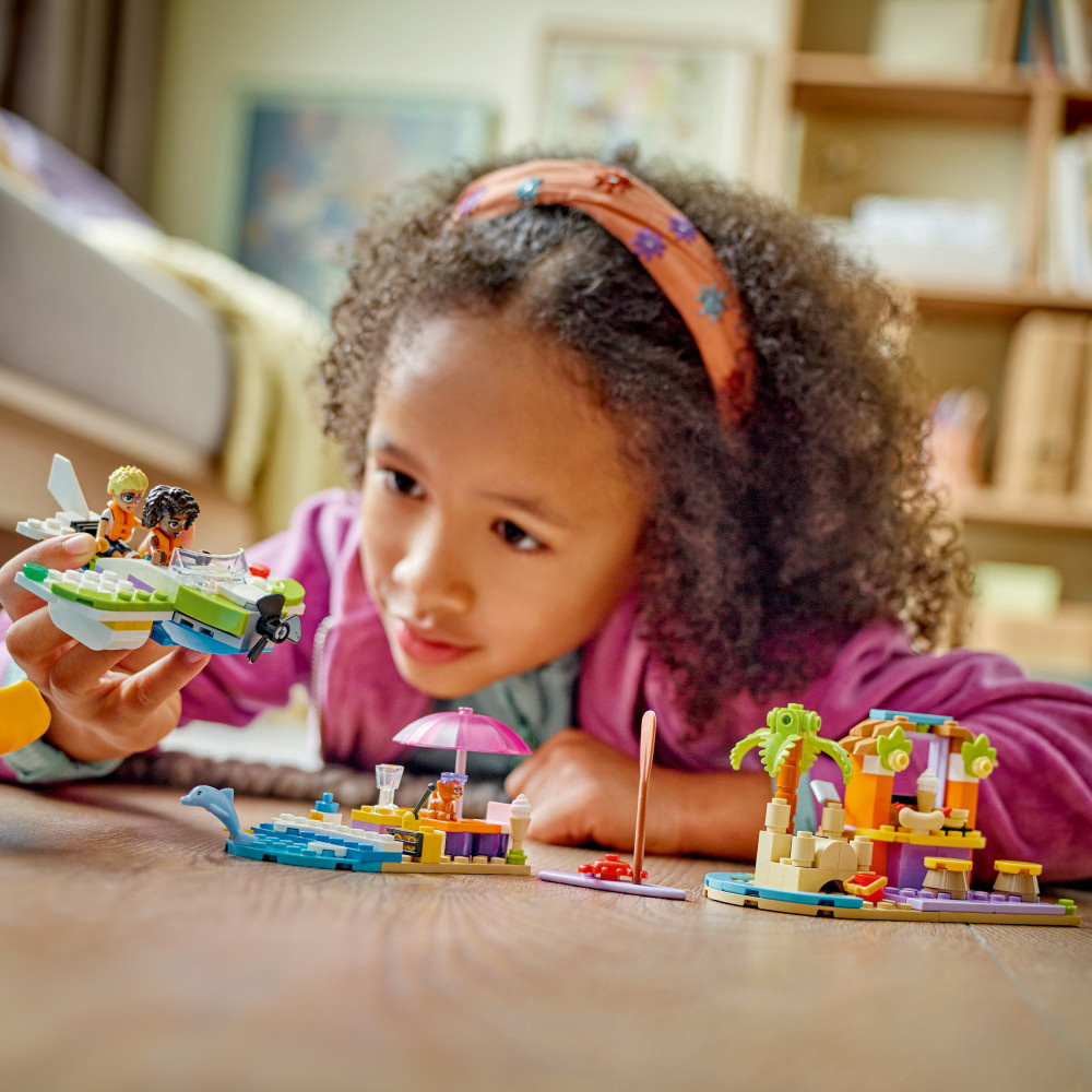 LEGO Friends - Loma‑ ja rantarakennelmat matkalaukussa