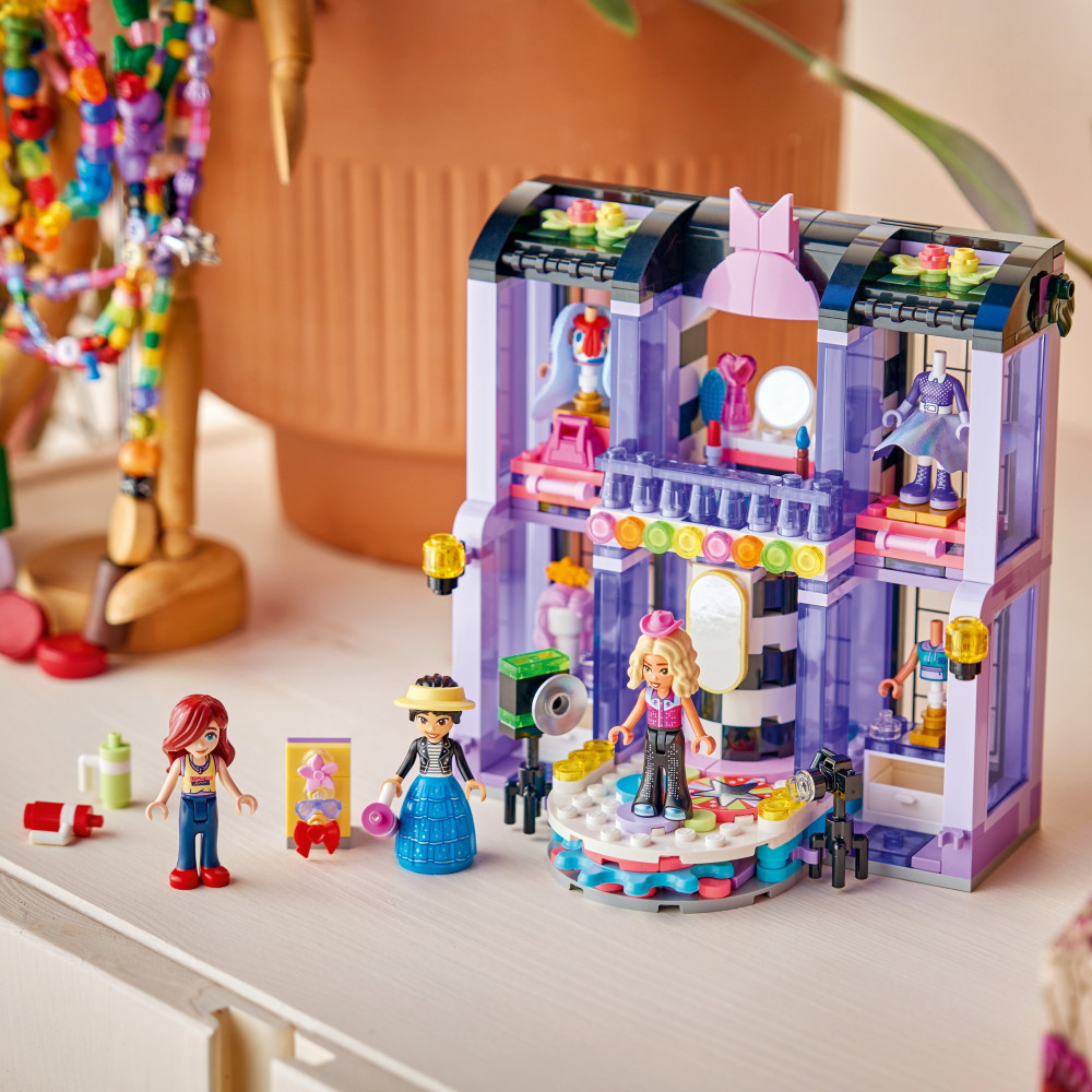 LEGO Friends - Heartlake Cityn Muotinäytös