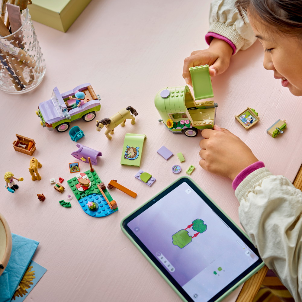 LEGO Friends - Hevosen Ja varsan kuljetusvaunu