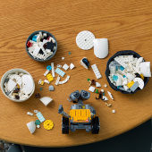 LEGO Disney - WALL-E ja EVE LEGO Disney - WALL-E ja EVE