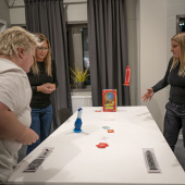 Chicken Vs Hotbog (FI) Chicken Vs Hotbog (FI)