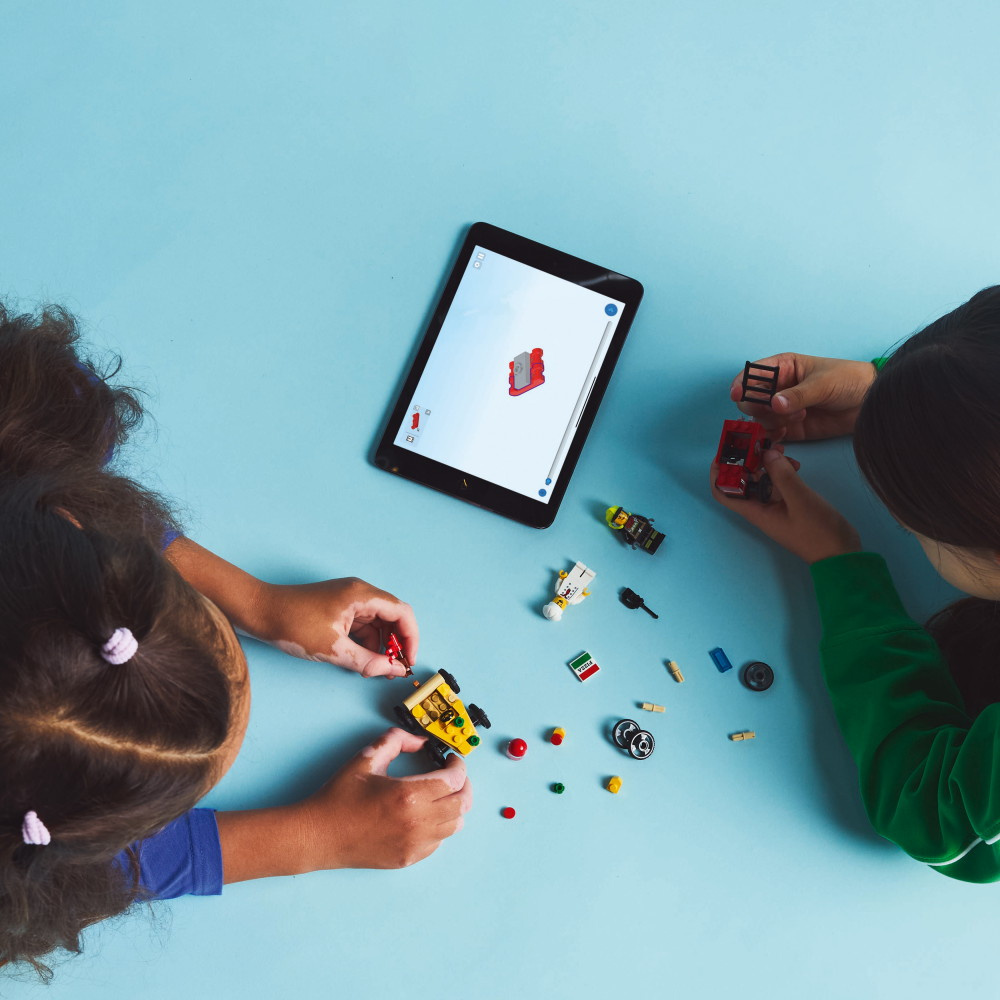 LEGO City - Pizza-auto vastaan paloauto