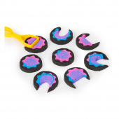 Kinetic Sand - Slice n' Surprise Kinetic Sand - Slice n' Surprise