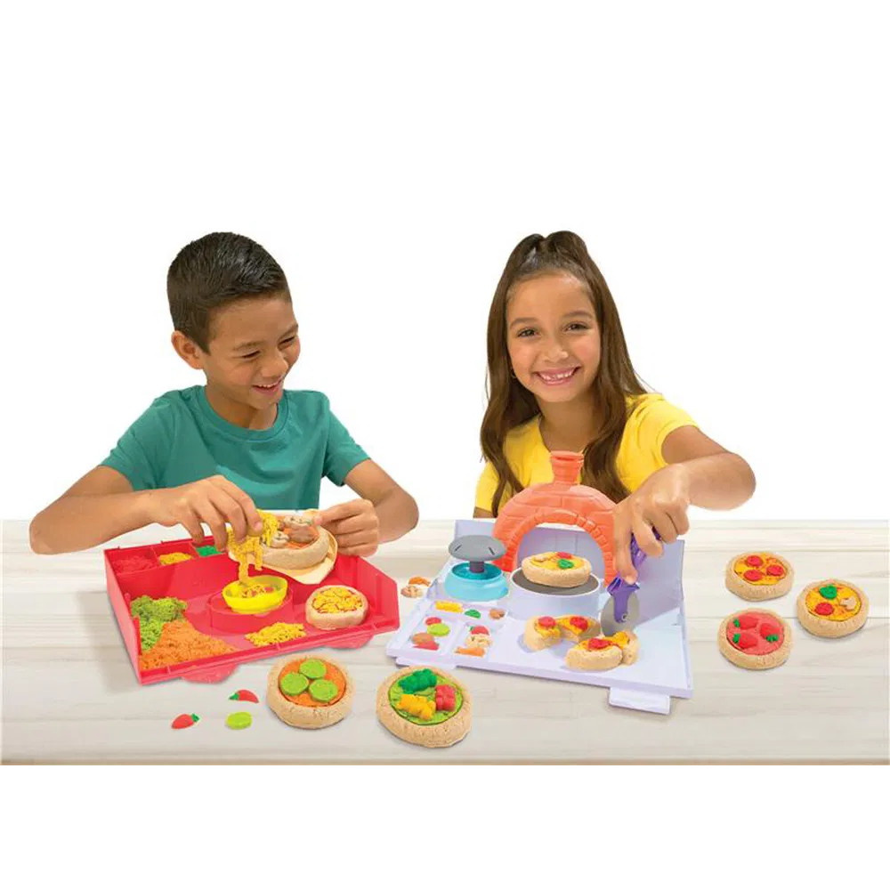 Kinetic Sand Squish Pizza