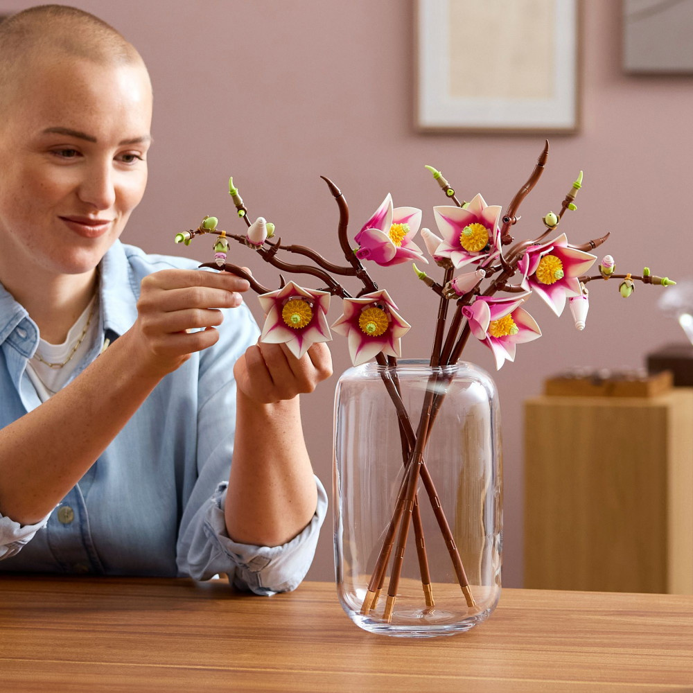 LEGO Botanicals - Magnolian oksat