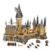 LEGO Harry Potter - Tylypahkan linna LEGO Harry Potter - Tylypahkan linna