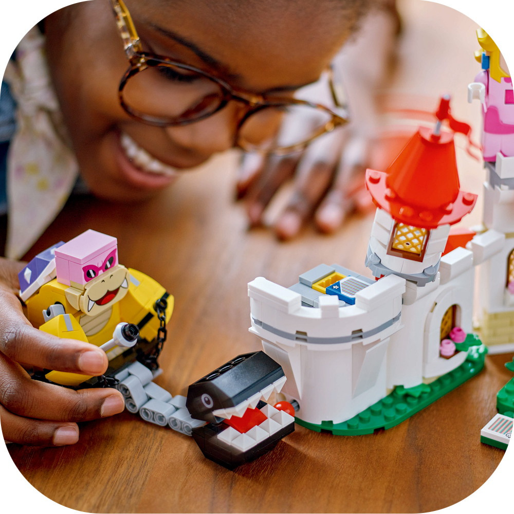 LEGO Super Mario - Royn hyökkäys Peachin linnaan