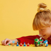 LEGO Super Mario - Mario Kart Yoshi Bike LEGO Super Mario - Mario Kart Yoshi Bike