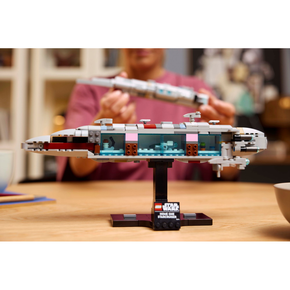 LEGO Star Wars - Home One Starcruiser