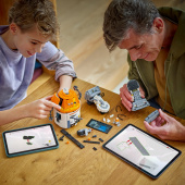 LEGO Star Wars - Astromekaanikkodroidi Chopper (C1-10P) LEGO Star Wars - Astromekaanikkodroidi Chopper (C1-10P)