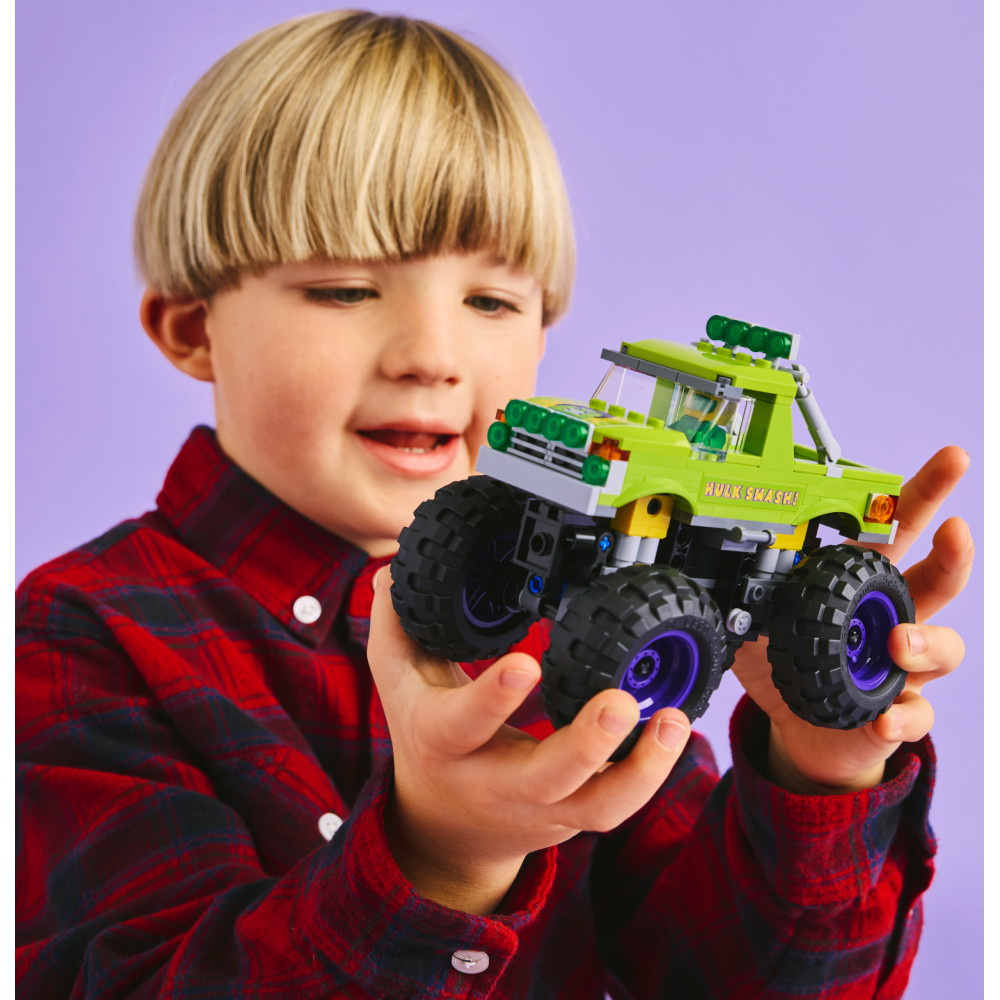 LEGO Marvel - Hulk-rekka Thanosia vastaan