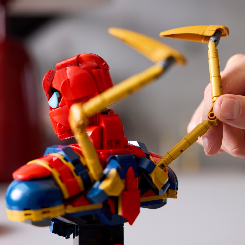 LEGO Marvel - Iron Spider-Man ‑rintakuva