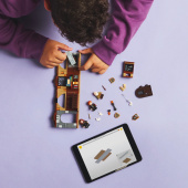 LEGO Harry Potter - Tylypahkan linna: Loitsuoppitunti LEGO Harry Potter - Tylypahkan linna: Loitsuoppitunti