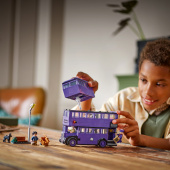 LEGO Harry Potter - Seikkailu yölinja-autossa LEGO Harry Potter - Seikkailu yölinja-autossa