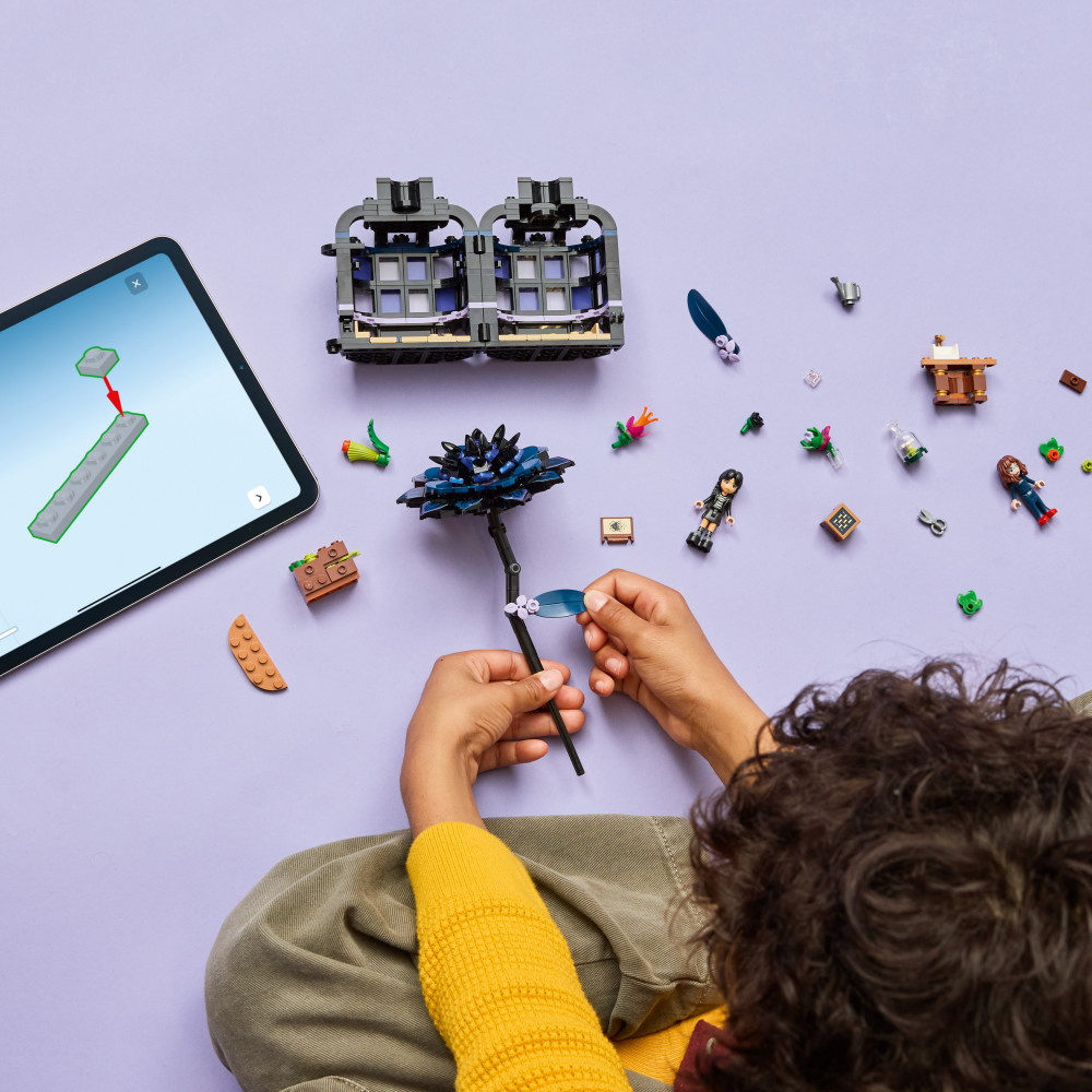 LEGO Wednesday - Musta daalia