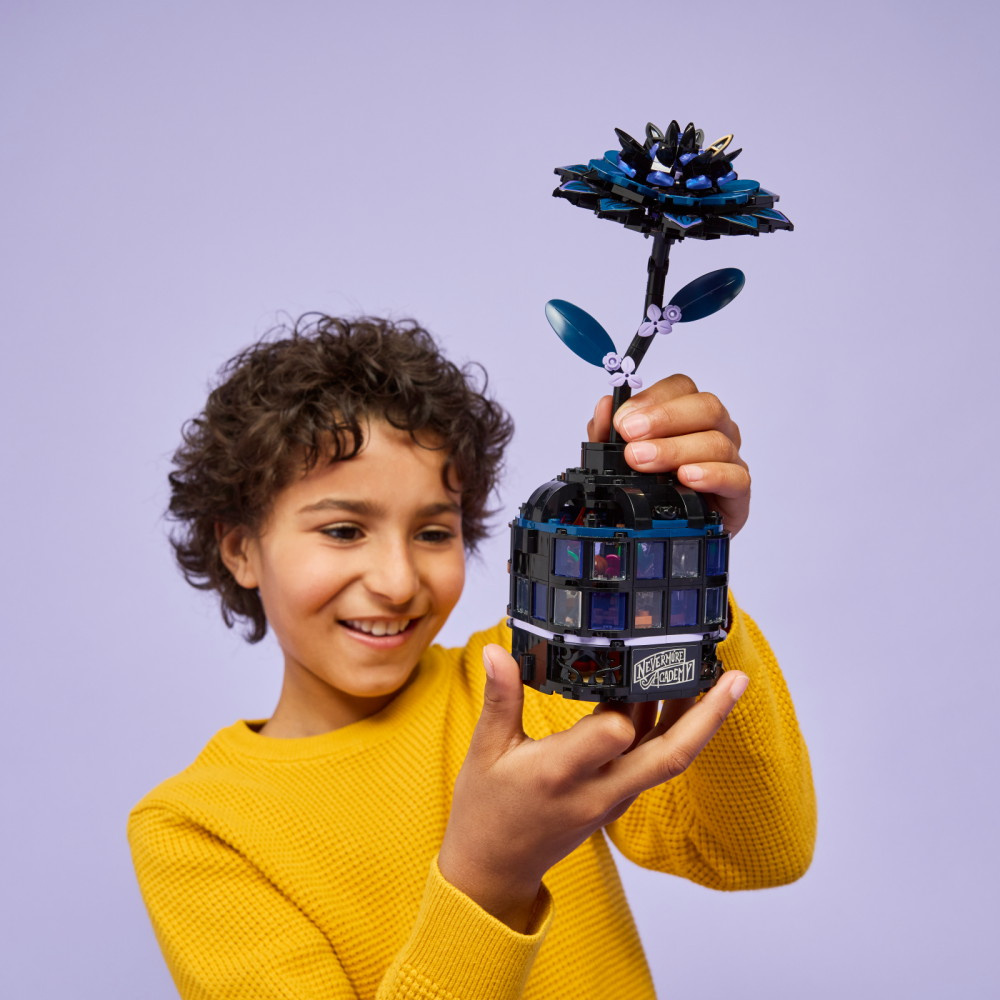 LEGO Wednesday - Musta daalia