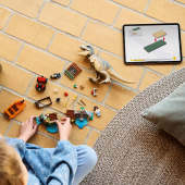 LEGO Jurassic World - T. rex ja pako joella LEGO Jurassic World - T. rex ja pako joella