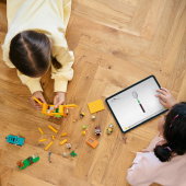 LEGO Animal Crossing - Leif, asuntovaunu ja puutarhakauppa LEGO Animal Crossing - Leif, asuntovaunu ja puutarhakauppa