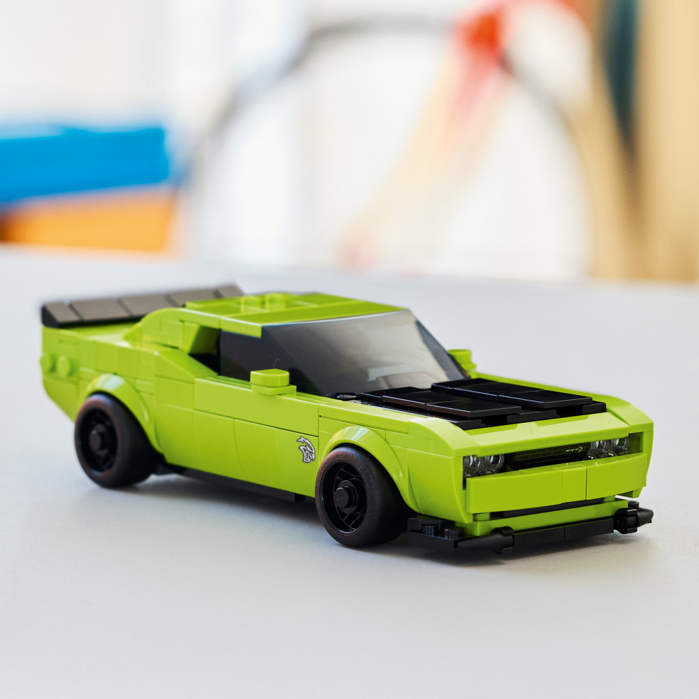 LEGO Speed Champions - Dodge Challenger SRT Hellcat ‑urheiluauto