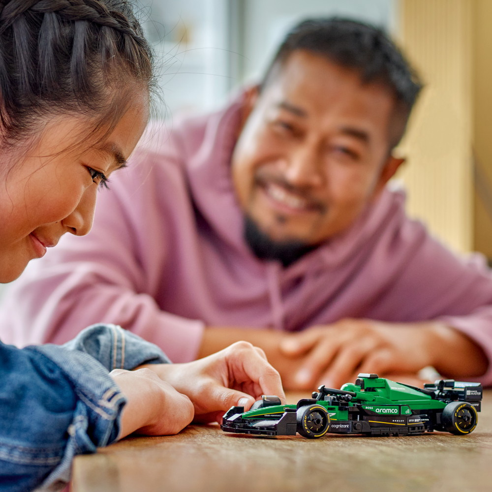 LEGO Speed Champions - Aston Martin Aramco F1 AMR24 kilpa-auto