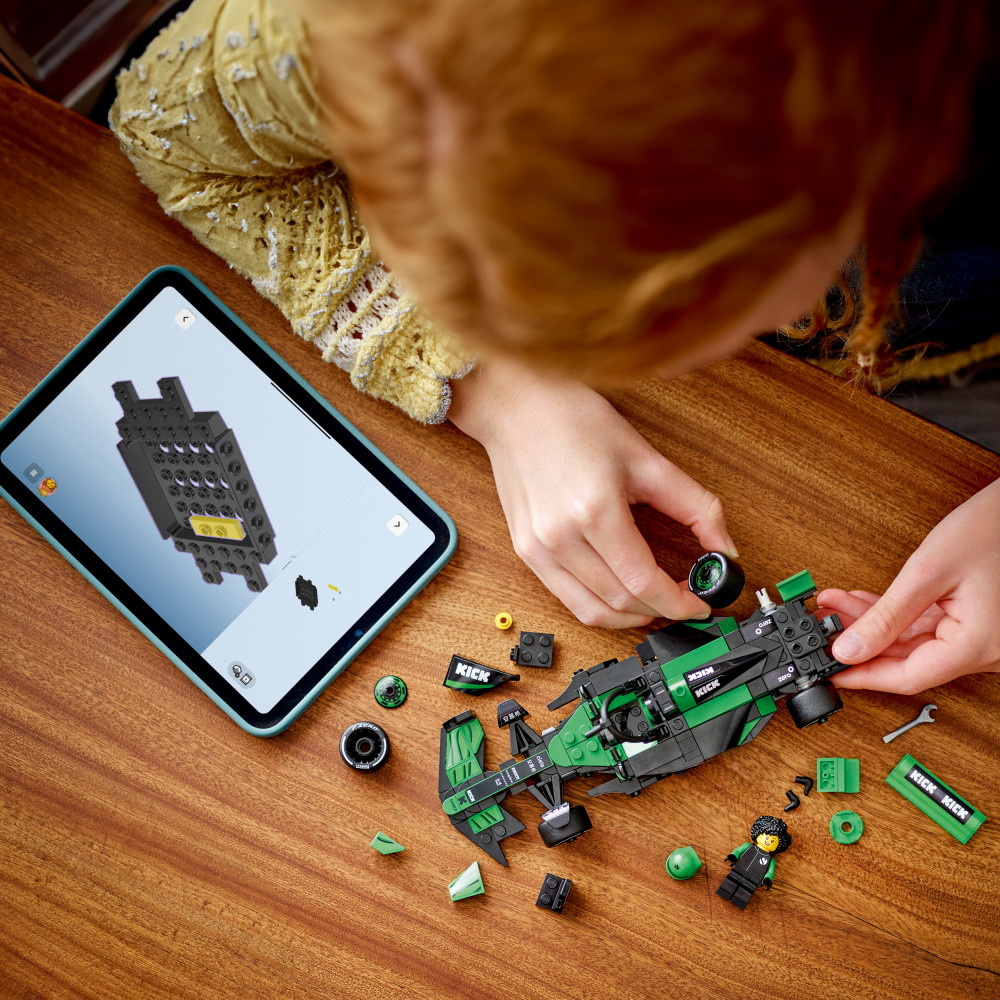 LEGO Speed Champions - KICK Sauber F1 Team C44 kilpa-auto