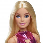 Barbie Fashionista - Vaaleanpunainen mekon sydänleikkaus Barbie Fashionista - Vaaleanpunainen mekon sydänleikkaus
